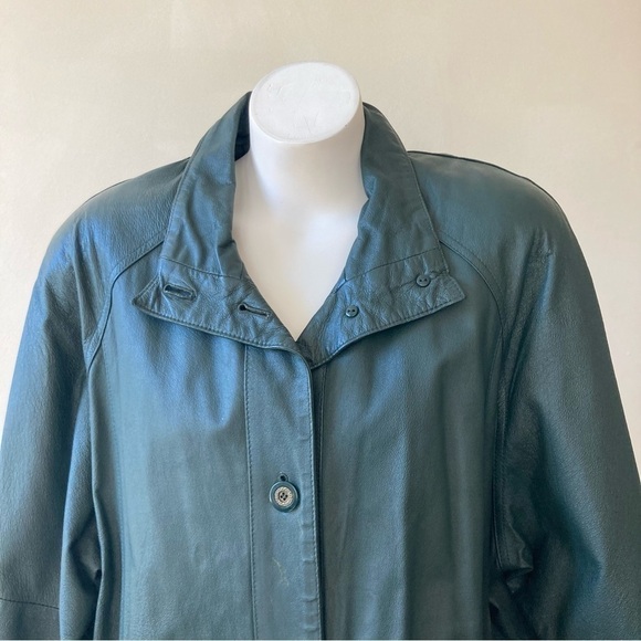 Jacqueline Ferrar | Forest Green Jade Vintage 80s Oversized Leather Jacket - Picture 4 of 7